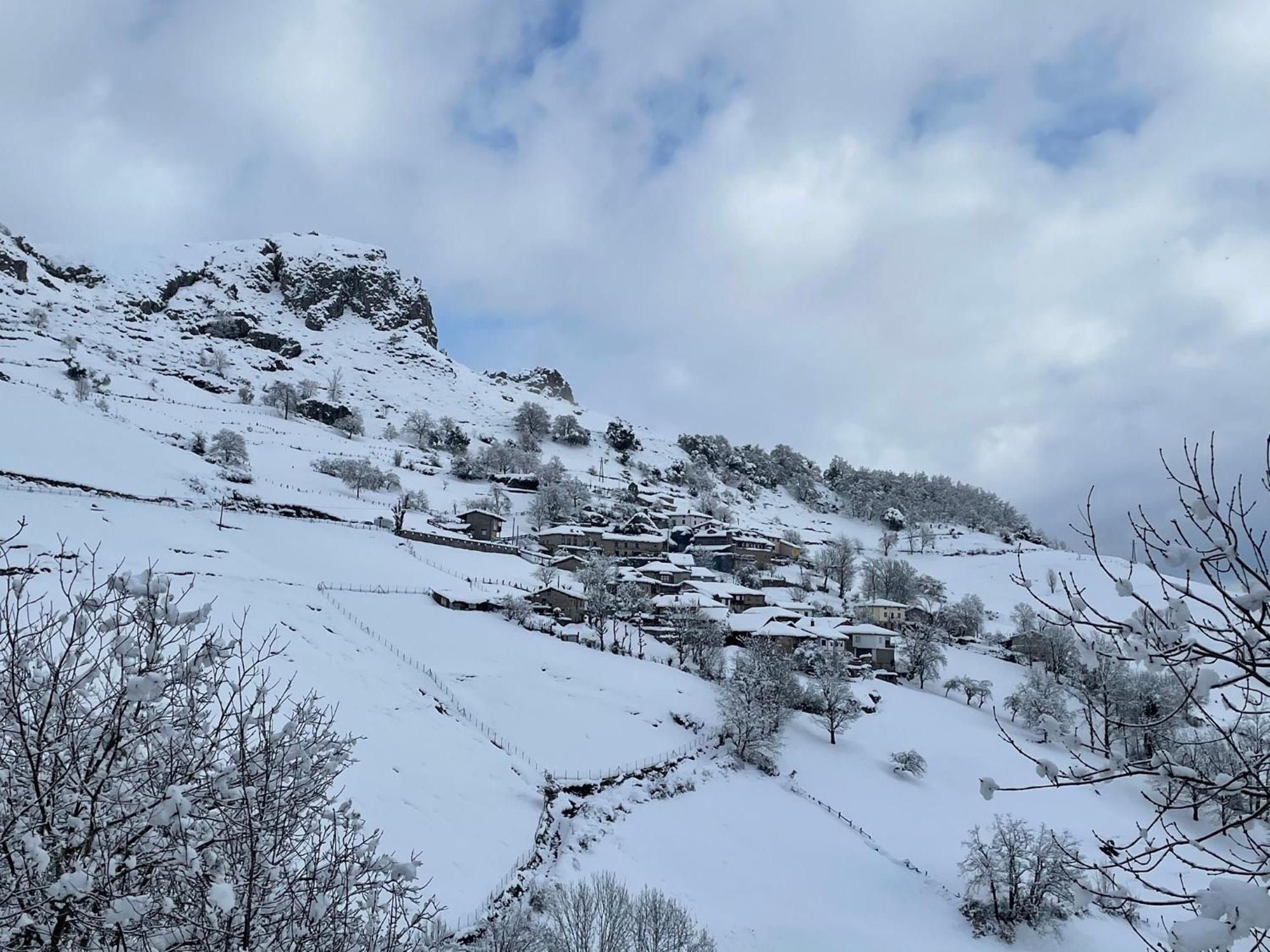 Holiday home Aire De Picos Brez
