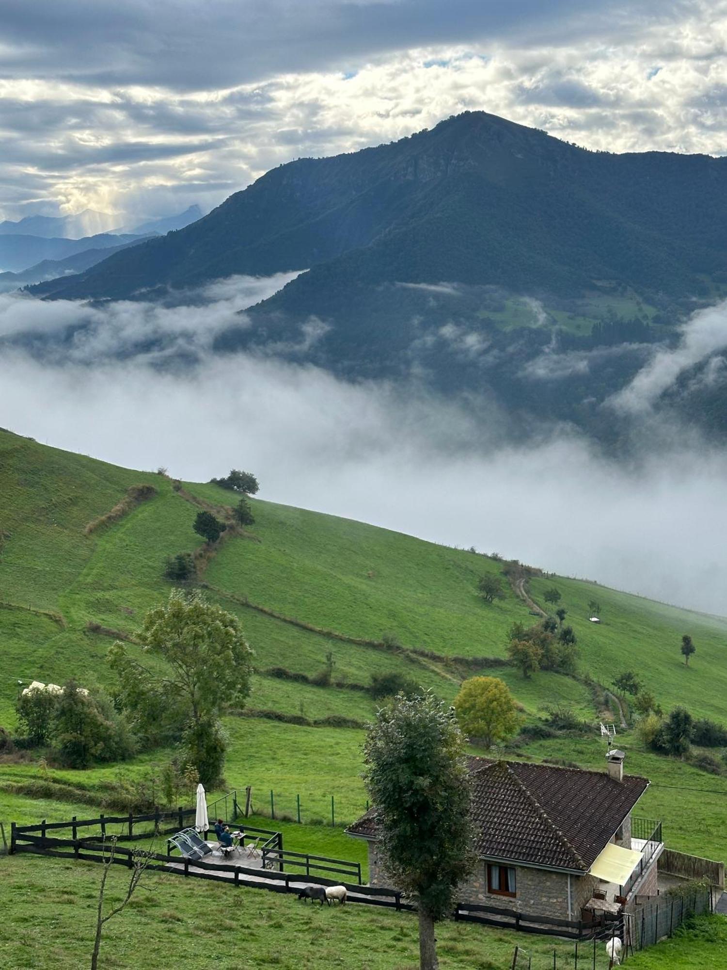 Aire De Picos Holiday home
